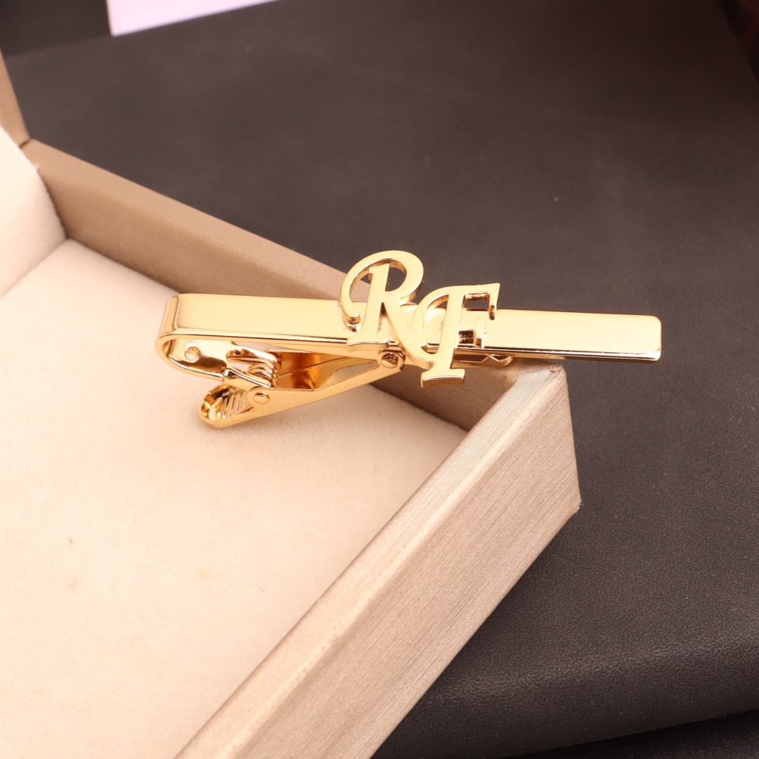 Custom Initial Tie Clip for Gr - Men'S Grooming Gifts 评论和价格