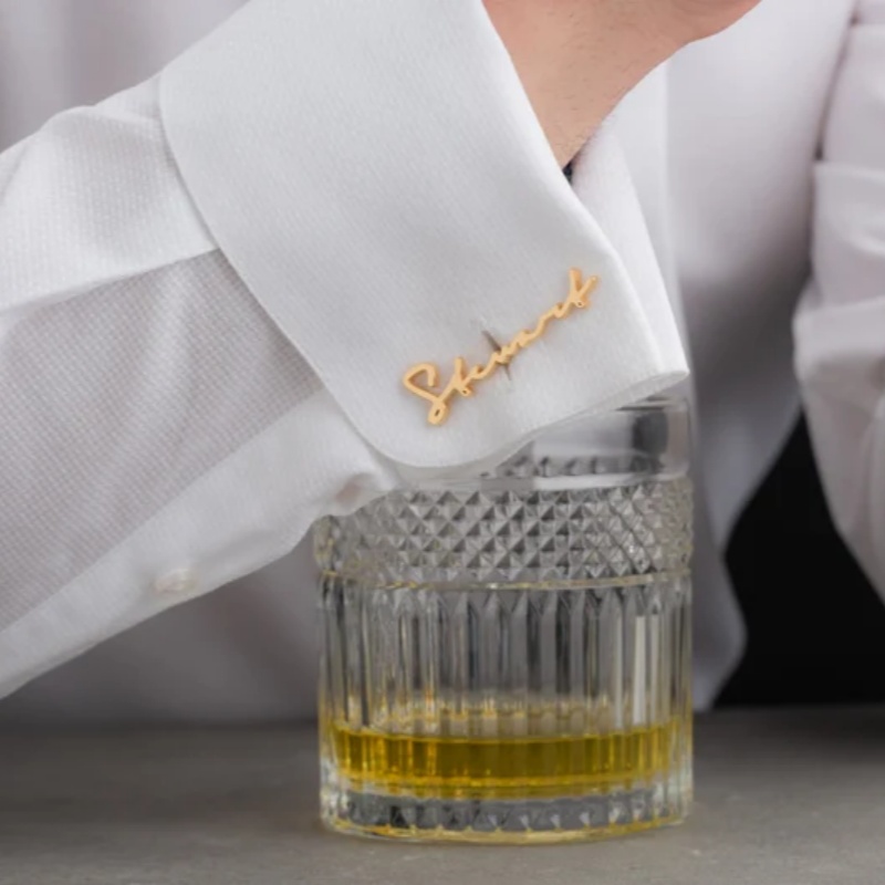 Custom Name Cufflinks 18K Gold - Men'S Grooming Gifts 评论和价格